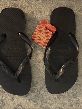 Havaianas Classic Flip Flops - Black